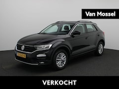 Volkswagen T-Roc - 1.0 TSI Style 110 PK | Airco | Apple Carplay | Adaptieve Cruise Control | Lane Assist | Pa