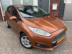 Ford Fiesta - 1.0 EcoBoost Titanium / PDC / Navi / Keyless / Clima