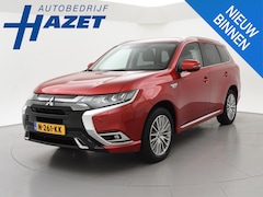 Mitsubishi Outlander - 2.4 PHEV 4WD AUT. INTENSE *BTW* + AFN. TREKHAAK | CAMERA | APPLE CARPLAY | STOELVERWARMING