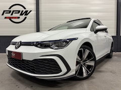 Volkswagen Golf - 1.4 eHybrid GTE 245PK PANO/HEAD-UP/IQ-LIGHT/ACC/18"/SFEER/CAMERA/CARPLAY/KEYLESS/SPORTSTOE