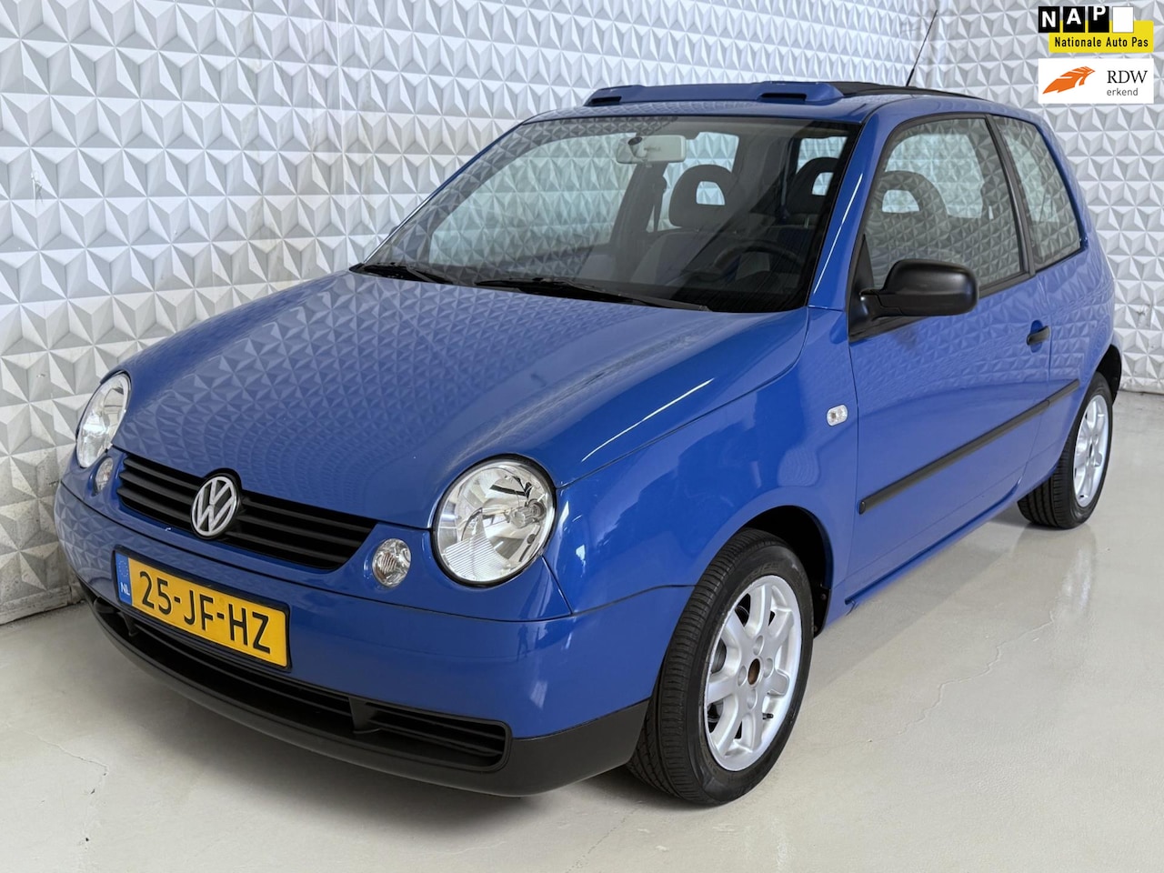 Volkswagen Lupo - 1.4-16V AUTOMAAT / 156.000km (2002) - AutoWereld.nl