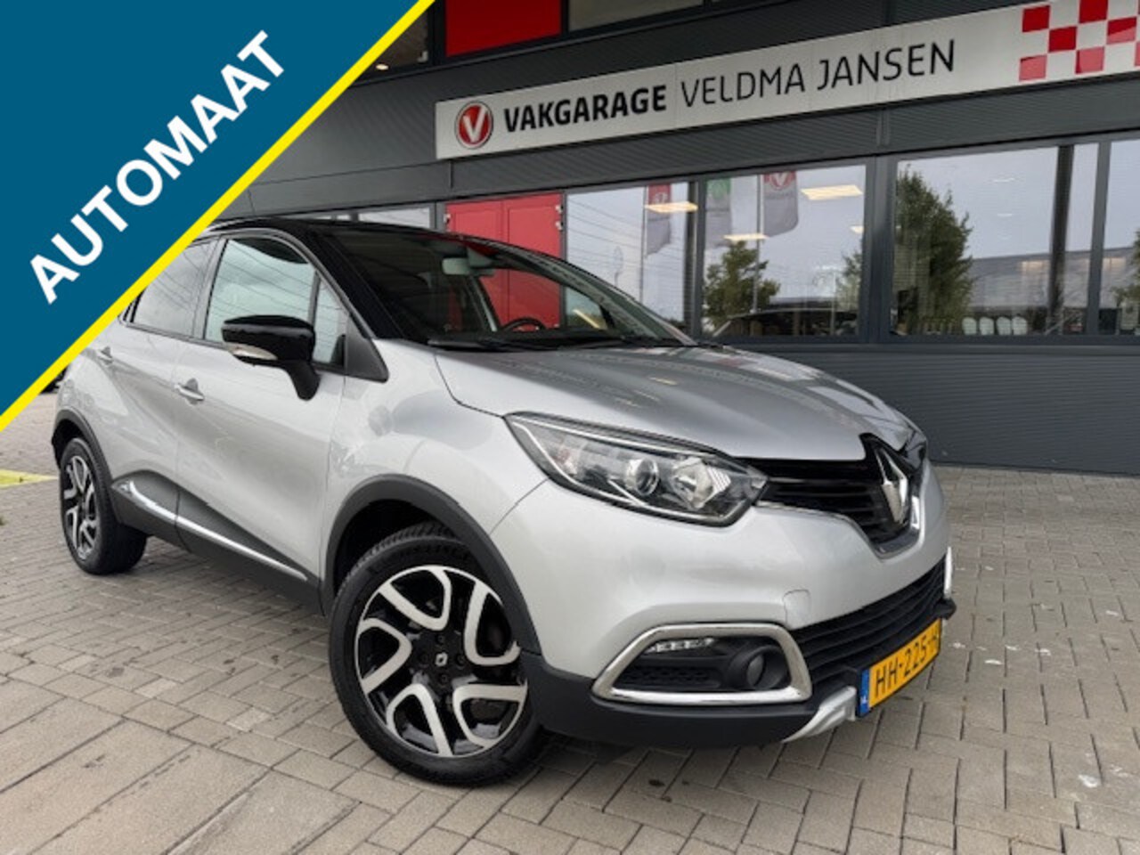 Renault Captur - 1.2 TCe XMOD AUTOMAAT 68.000 KM! Zéér kompleet! - AutoWereld.nl