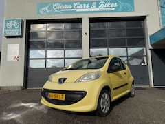 Peugeot 107 - 1.0-12V XR