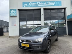 Ford Focus Wagon - 1.8-16V Amb. FlexiF