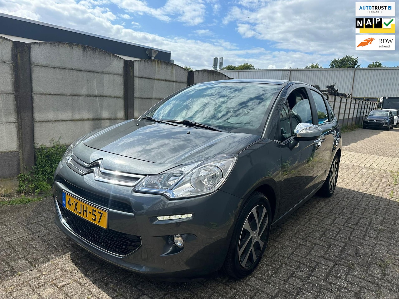 Citroën C3 - 1.0 PureTech Collection AIRCO/ NIEUWE KOPPELING/ ZEER NETTE AUTO! - AutoWereld.nl