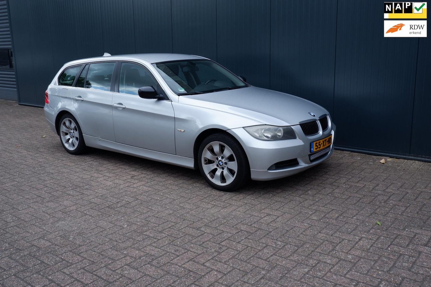BMW 3-serie Touring - 320d Business Line 320d Business Line - AutoWereld.nl