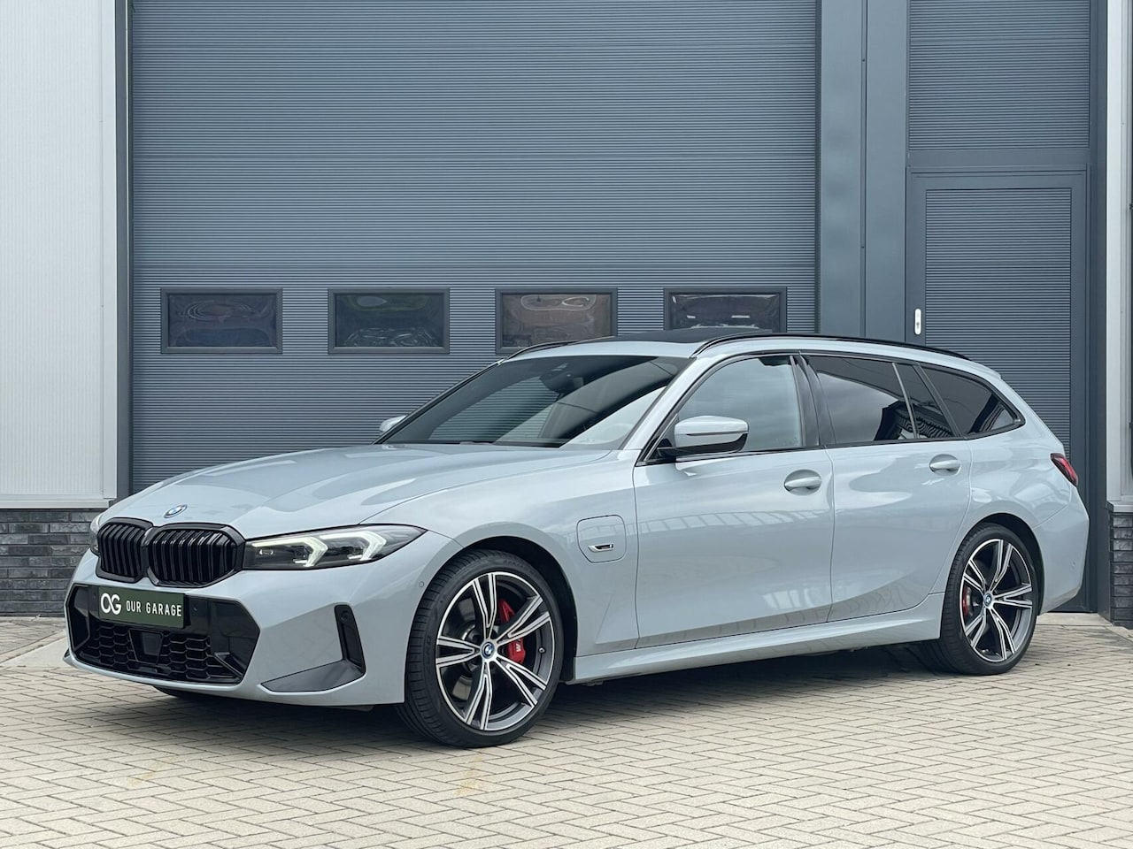 BMW 3-serie Touring - 320e xDrive M-Sport Pro|Pano|Head-Up|Memory - AutoWereld.nl