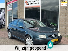 Volkswagen Bora - 1.6-16V - Airco - Cruise - NIEUWE APK