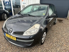 Renault Clio - 1.2 16 V * Airco* NWE APK