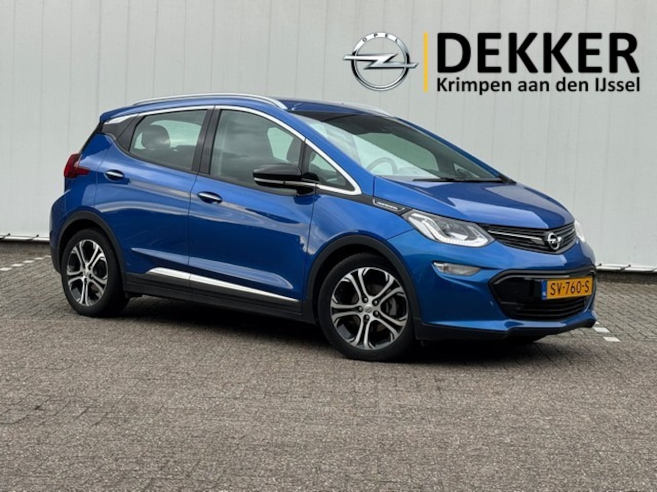Opel Ampera-e - Business Executive 60 kWh met Leer, Navi/Camera, BOSE, CarPlay, Winterpakket - AutoWereld.nl