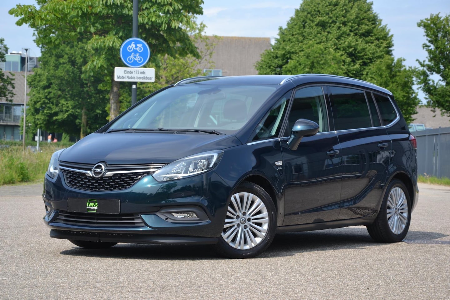 Opel Zafira - 1.4 Turbo Innovation 7 Zits . Trekhaak , Zeer nette staat !! - AutoWereld.nl