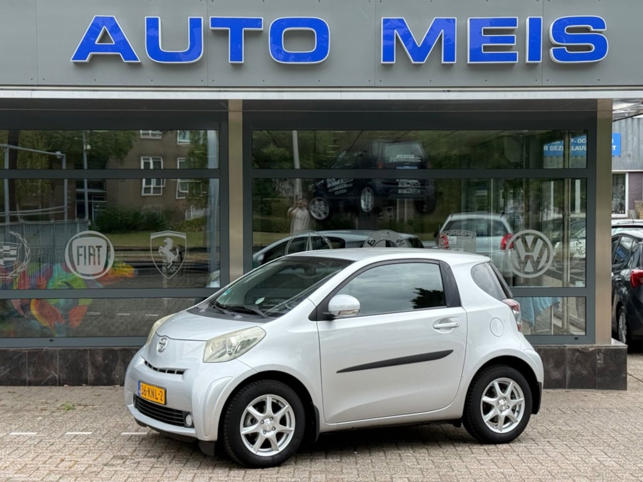 Toyota iQ - 1.0 VVTI Aspiration Clima - AutoWereld.nl