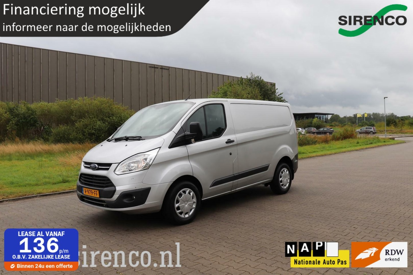 Ford Transit Custom - 340 2.0 TDCI L1H1 Ambiente navigatie bluetooth dab+ airco trekhaak nette bus - AutoWereld.nl