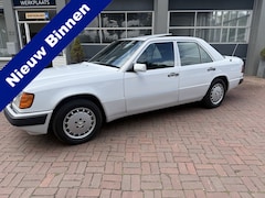 Mercedes-Benz 200-500 (W124) - 200 E Bj 1989 Automaat Km 145.000 Nap Unieke staat