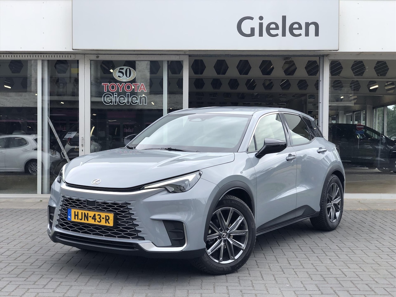 Lexus LBX - 1.5 Hybrid Elegant Tech Pack | Leer, Elektrische achterklep, Stoel + Stuurverwarming, Keyl - AutoWereld.nl