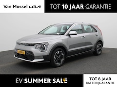 Kia Niro EV - Light Edition 64.8 kWh | Navigatie | 17" LMV | Camera | Parkeer Sensoren | Cruise Control