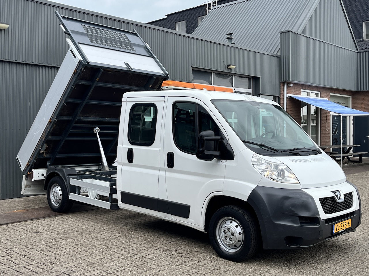 Peugeot Boxer - 335 2.2 HDI L3 DC Kipper Kieper Trekhaak 2500kg trekgewicht 7-Persoons uitvoering Open laa - AutoWereld.nl