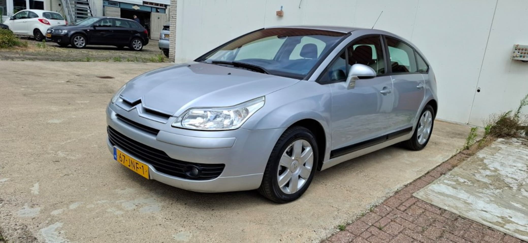 Citroën C4 - 1.6-16V Image. Aflevering met nieuwe apk. - AutoWereld.nl