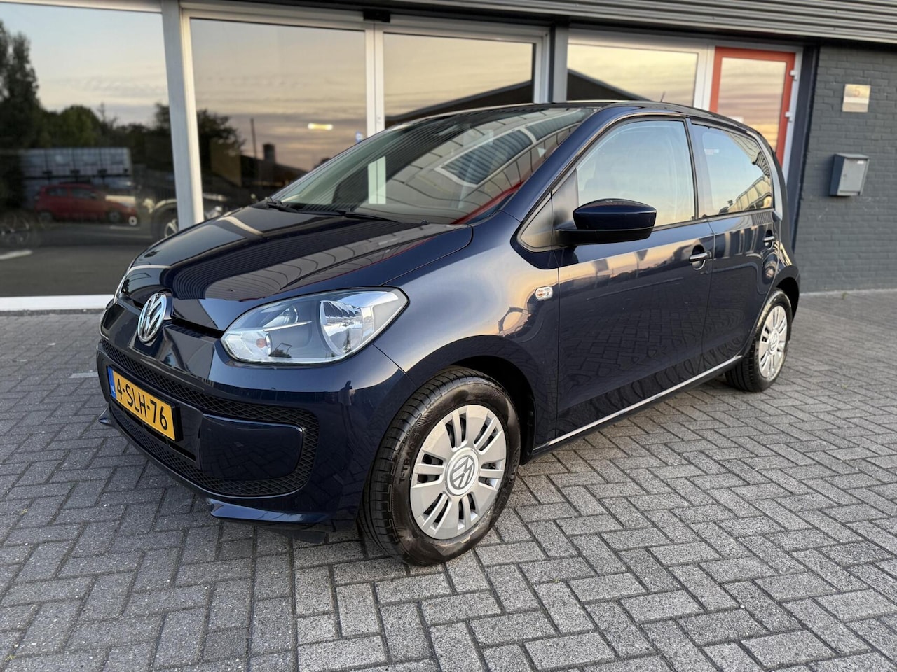 Volkswagen Up! - 1.0 cheer up! BlueMotion 1.0 cheer up! BlueMotion - AutoWereld.nl