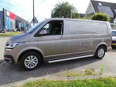 Volkswagen Transporter - 2.0 TDI 150pk L2 Aut. Bulli Gr-Navi, Camera, El Klep, Dodehoek Airco, Cruise, Pdc, Trekhaa
