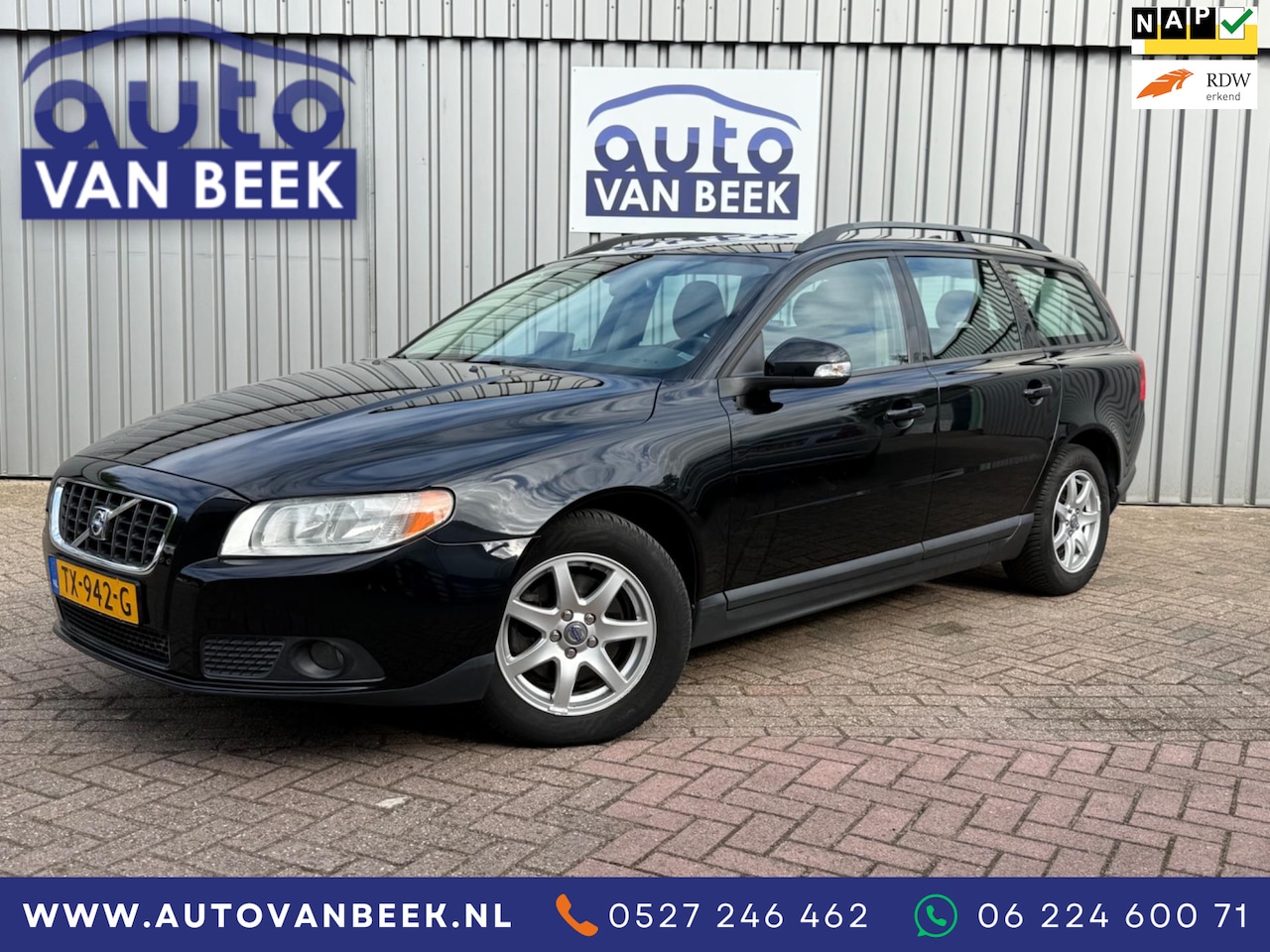 Volvo V70 - 2.0|Cruise|P-Sensoren|Trekhaak|APK nieuw - AutoWereld.nl