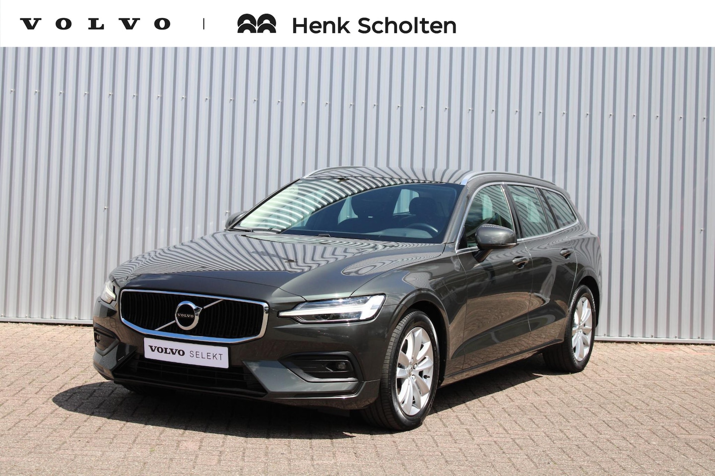 Volvo V60 - B3 Automaat Business Pro | Adaptieve Cruise Control| Blind Spot| Parkeer Camera| Park Assi - AutoWereld.nl