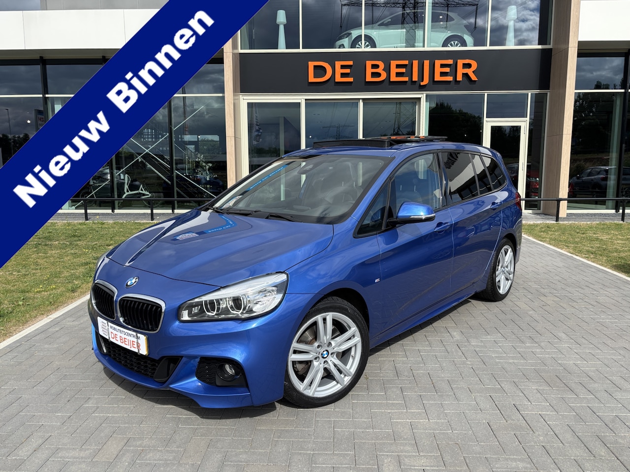 BMW 2-serie Gran Tourer - 220i M Sport 192pk Pano dak I Leer I Trekh. - AutoWereld.nl