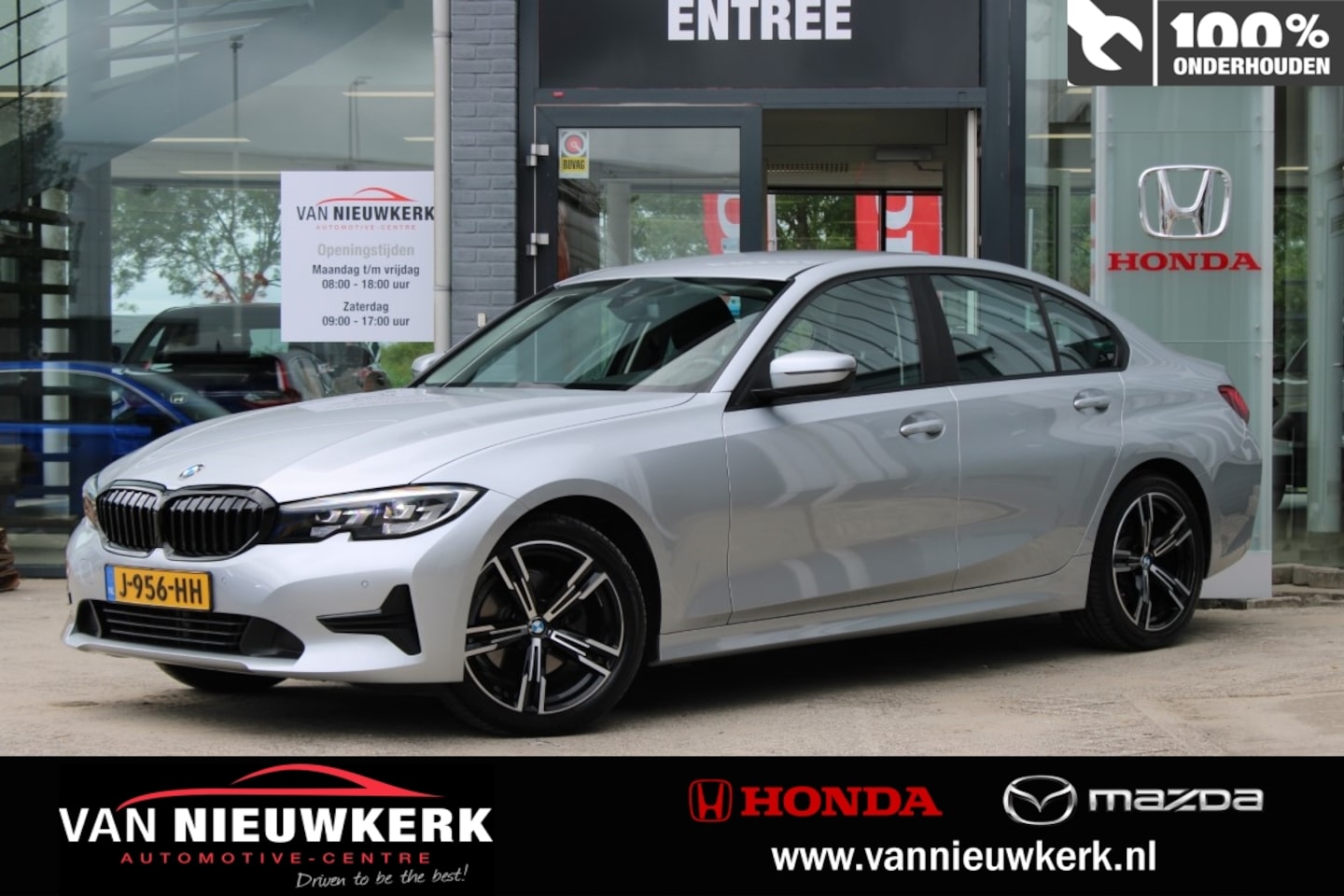 BMW 3-serie - 320i 184pk Automaat M velgen | lage KM | carplay - AutoWereld.nl