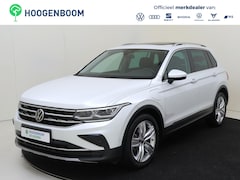 Volkswagen Tiguan - 1.4 TSI eHybrid Life | Panoramadak | Trekhaak | Adaptieve demping | 360 camera | Parkeeras