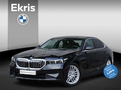 BMW i5 - Sedan eDrive40 Travel Pack | Comfort Pack | Glazen panoramadak | Driving Assistant Plus |