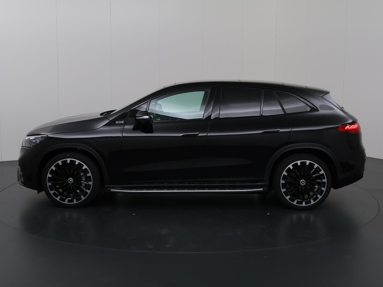 Mercedes-Benz EQE SUV - 350+ Sport Edition | Panoramadak | Trekhaak | AIRMATIC | Premium Plus | Burmester | 360 Ca - AutoWereld.nl
