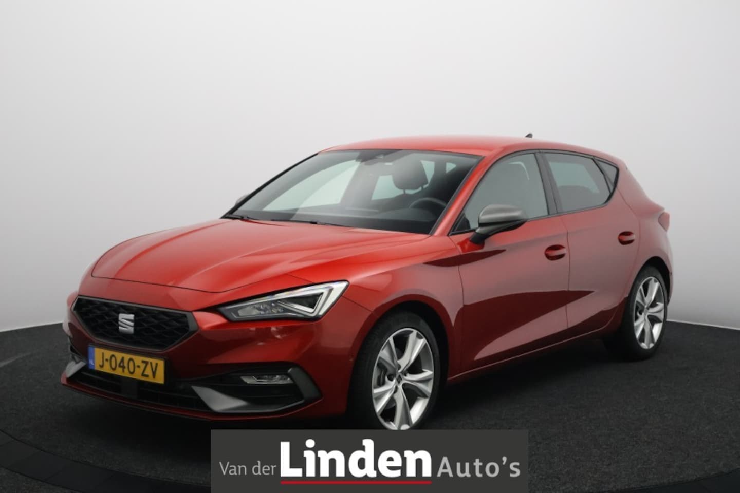 SEAT Leon - 1.5 TSI FR Launch Edition Beats | Virtual Display | Sfeerverlichting | Stoel/Stuurverwarmi - AutoWereld.nl