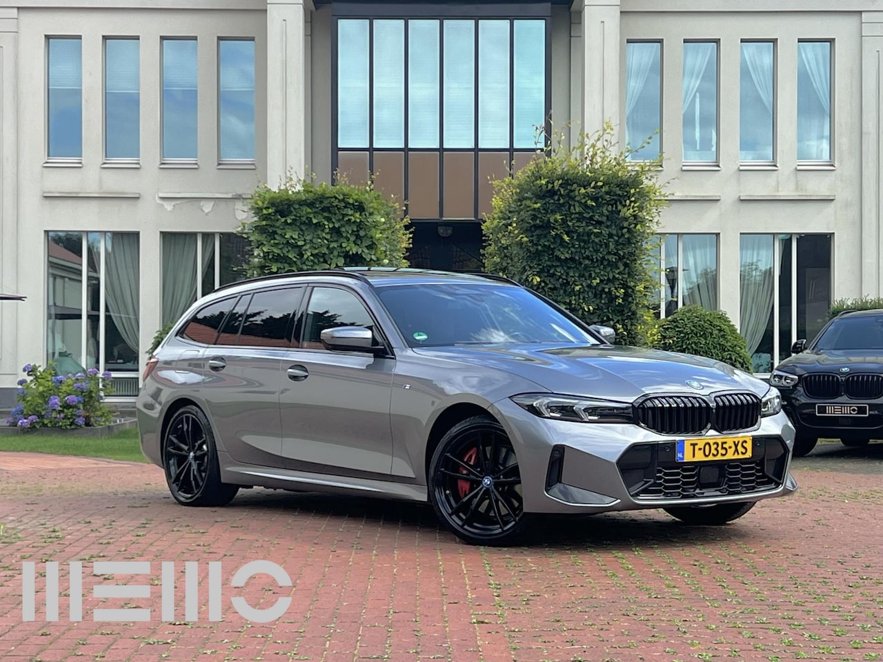 BMW 3-serie Touring - 320e Carbon inleg - Harmen Kardon - Panoramadak - Trekhaak - AutoWereld.nl