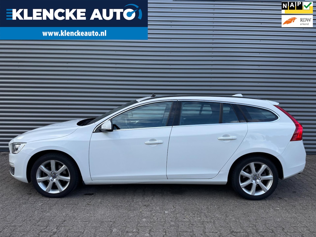 Volvo V60 - 1.5 T3 Polar+Full options Aut 171.239km Schuifdak Adapative cruise Trekhaak 152PK Xenon - AutoWereld.nl