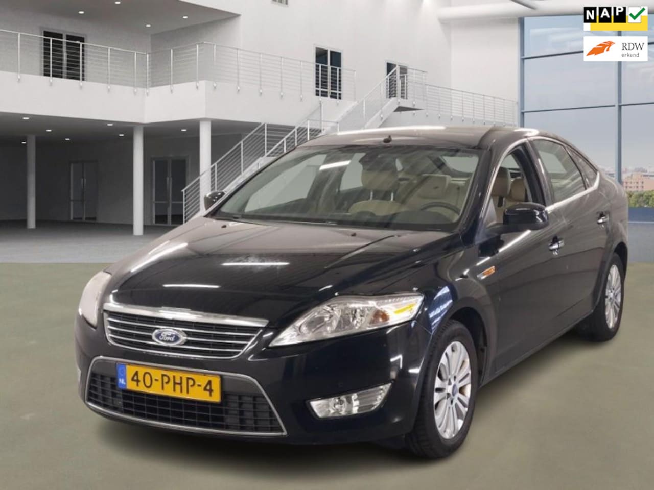 Ford Mondeo - 2.0-16V Ghia EXPORT - AutoWereld.nl