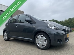 Toyota Aygo - 1.0-12V Aspiration Green 5DR Automaat Airco Elektrische pakket