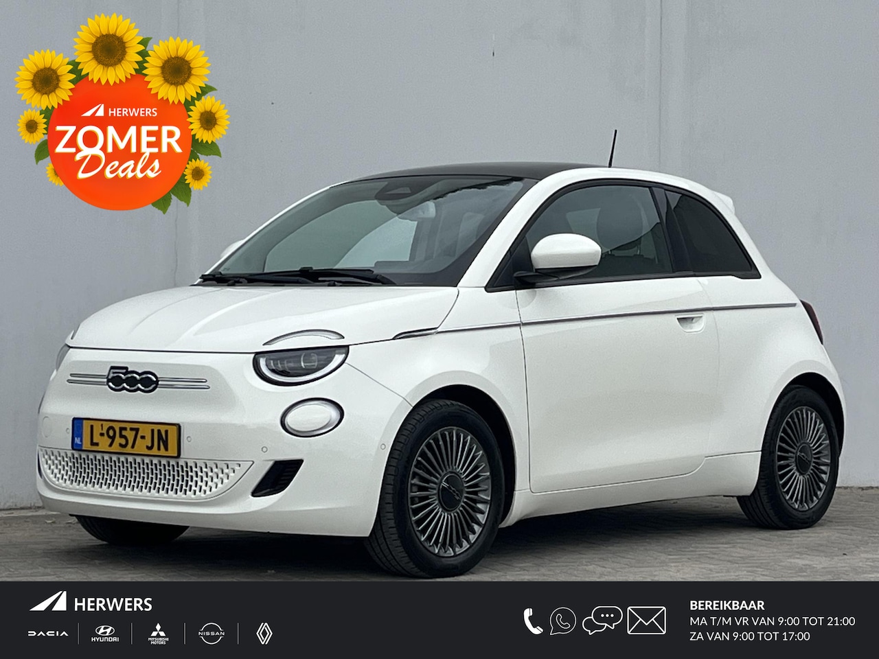 Fiat 500 - Icon 42 kWh / Panoramadak / Apple Carplay Android Auto / Achteruitrijcamera / Parkeersenso - AutoWereld.nl