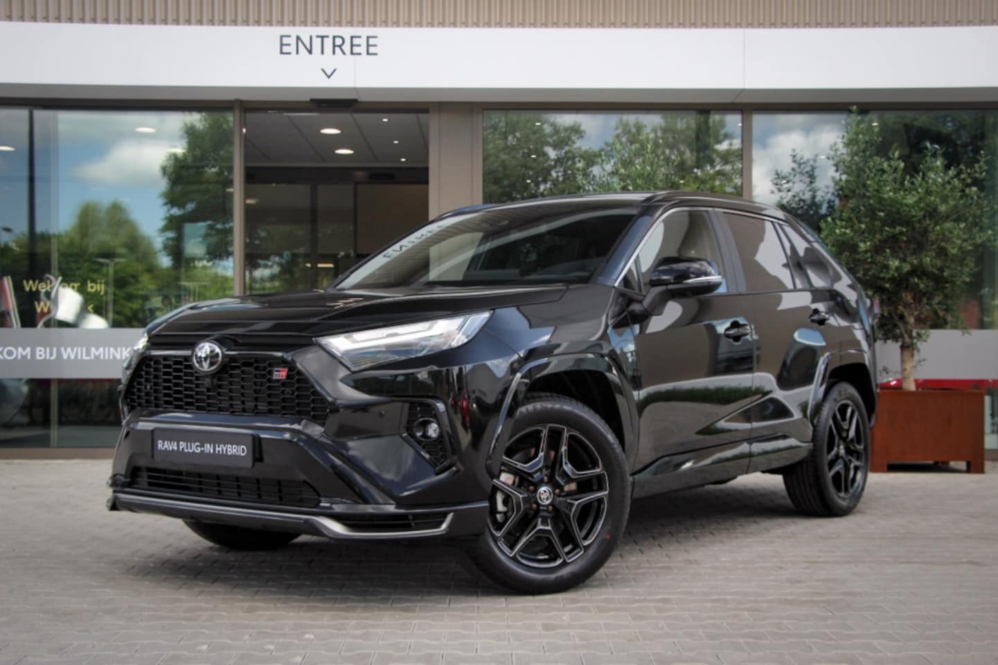 Toyota RAV4 - 2.5 PHEV GR SPORT | VOORRAAD | Panoramadak | ACC | JBL sound | E - AutoWereld.nl