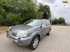 Nissan X-Trail - 2.5 Columbia Premium 4X4