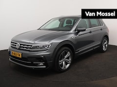 Volkswagen Tiguan - 2.0 TSI 4Motion R-Line | 190 PK | Automaat | Trekhaak | Panorama schuif/kantel dak | Digit