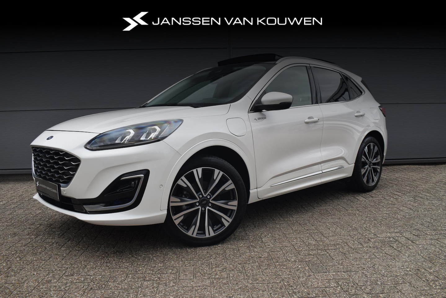 Ford Kuga - 2.5 PHEV Vignale Lederen Bekleding Elektrisch Glazen Panorama-Dak Lichtmetalen Velgen 20" - AutoWereld.nl