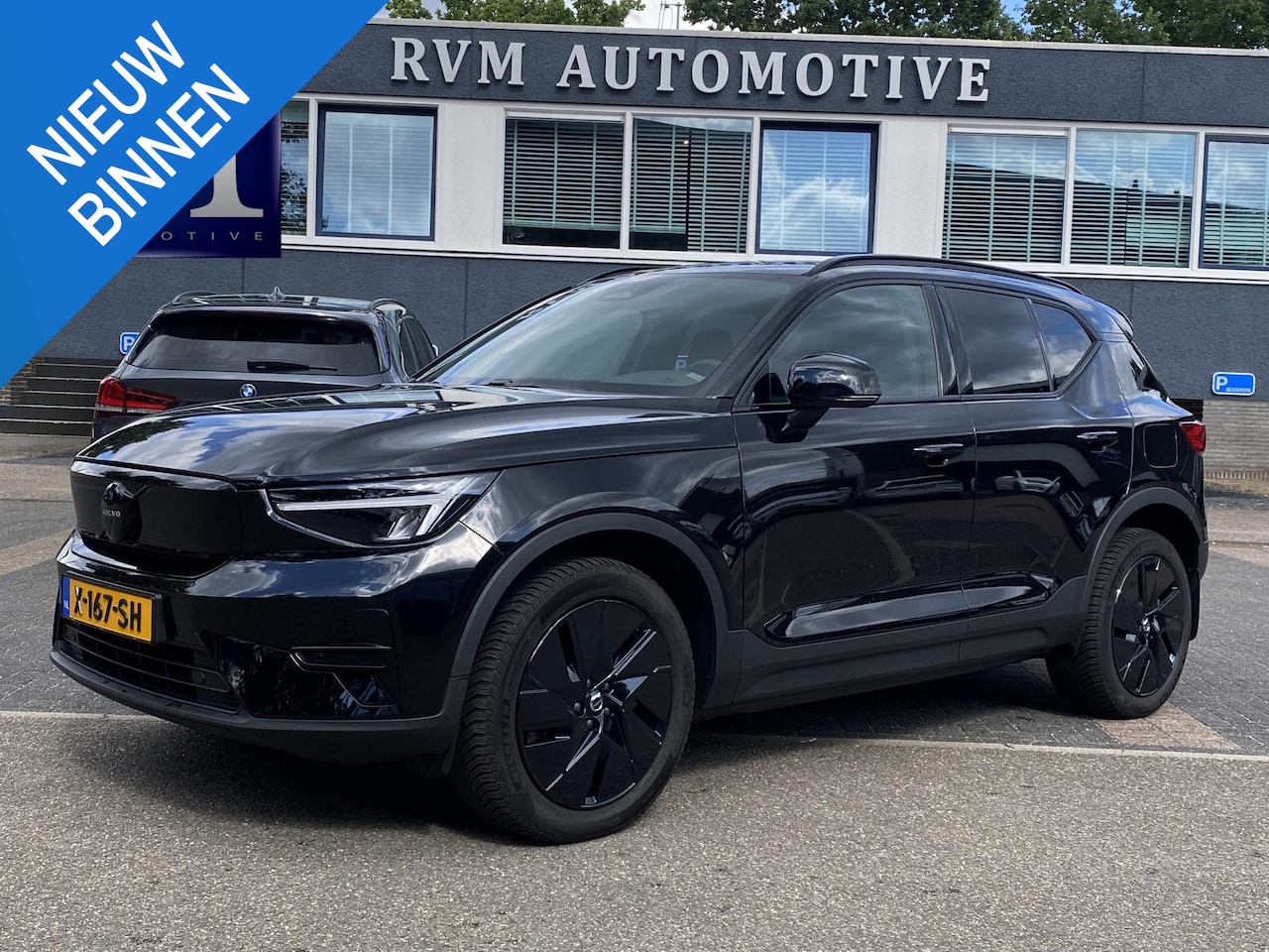 Volvo XC40 - Single Motor Extended Range Plus 82 kWh ORIG. NL. NAP KM. | CAMERA | VOLVO GARANTIE T/M 1- - AutoWereld.nl