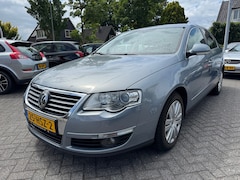 Volkswagen Passat - 1.8 TFSI Highline 161pk, Automaat, Airco, Cruise, Trekhaak, Nap