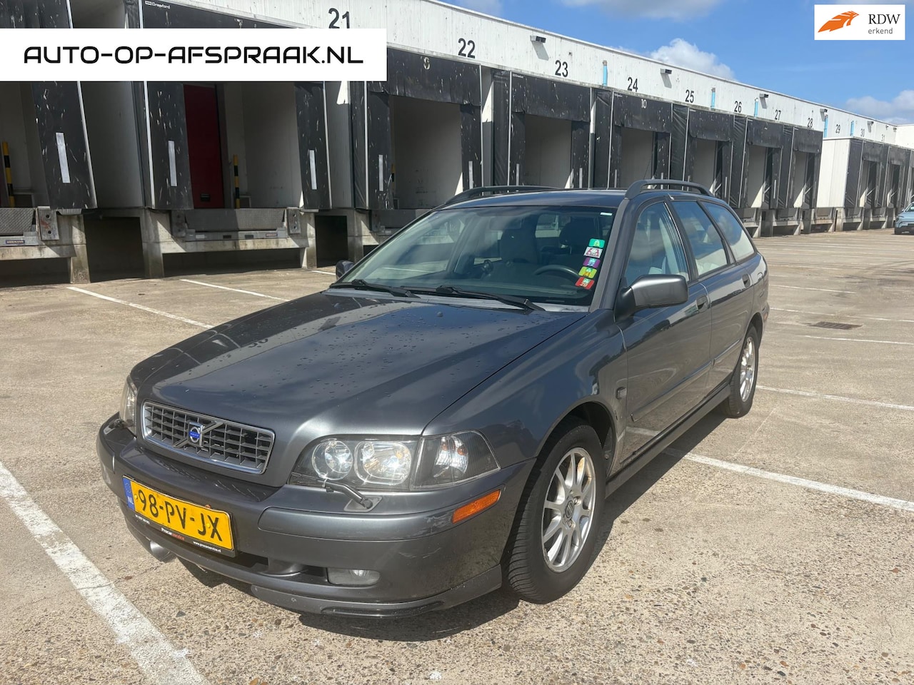 Volvo V40 - 1.8 Europa Stoelverw. Airco Cruise C. APK - AutoWereld.nl