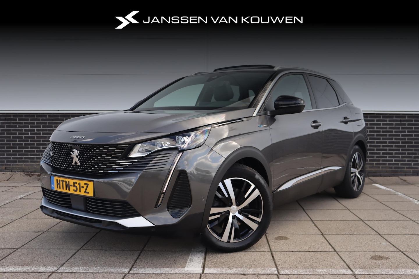 Peugeot 3008 - 1.6 HYbrid4 300 GT * Panoramadak * Massage * FOCAL Audio * Trekhaak * - AutoWereld.nl