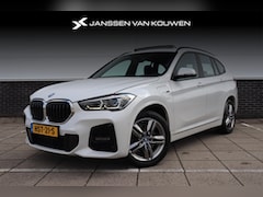 BMW X1 - xDrive25e * M Sport * Panoramadak * Elektrische Stoelen * Comfort Access