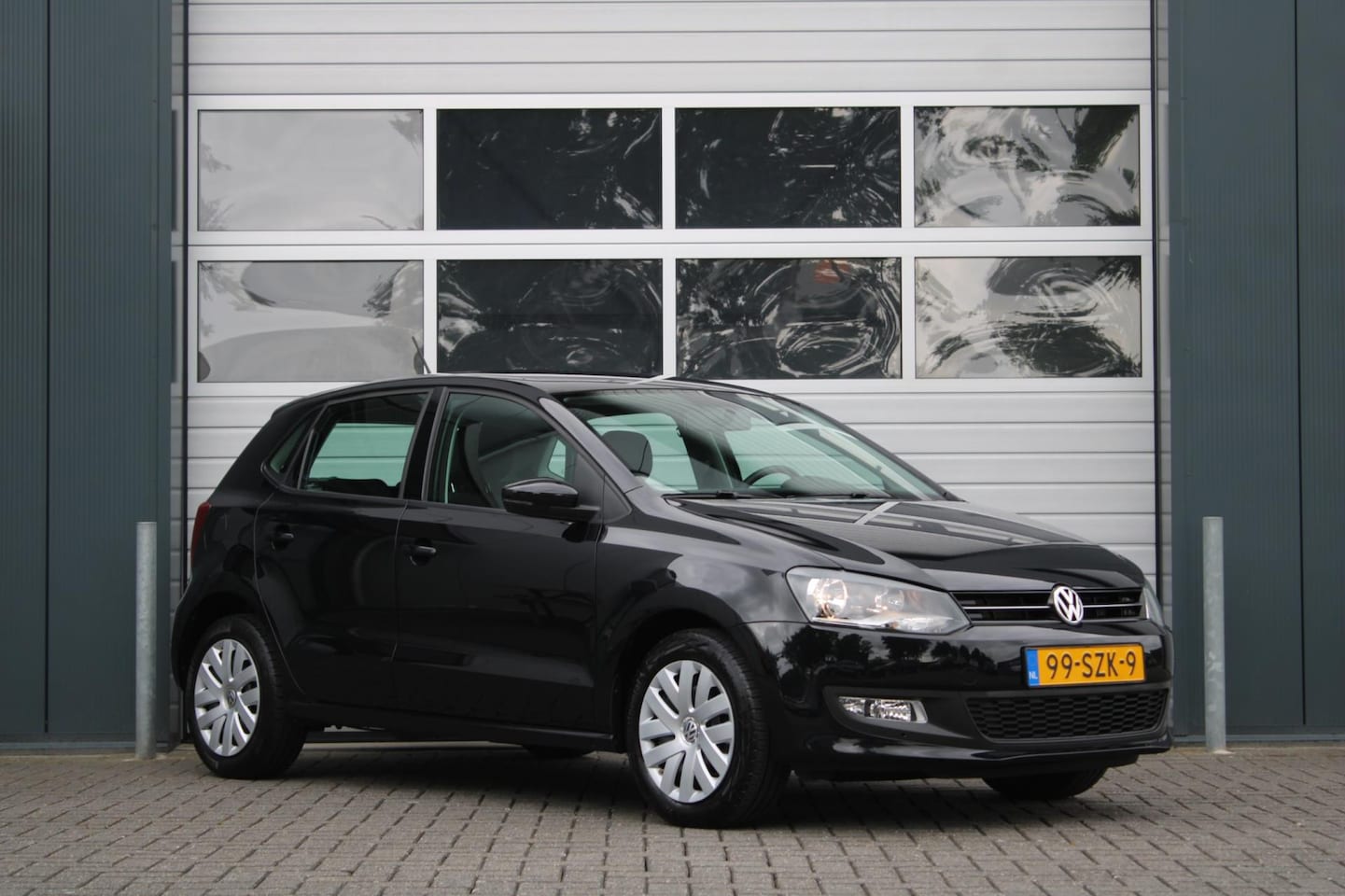 Volkswagen Polo - 1.2 TSI Comfortline 5-Deurs Airco/Cruise/Elek.Ramen/C.V./RadioCD.AUX/1e.Eig/Dealeronderhou - AutoWereld.nl