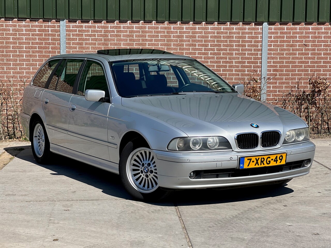 BMW 5-serie Touring - 520i Lifestyle Edition .2 I 520 Touring AUT 2003 Grijs - AutoWereld.nl