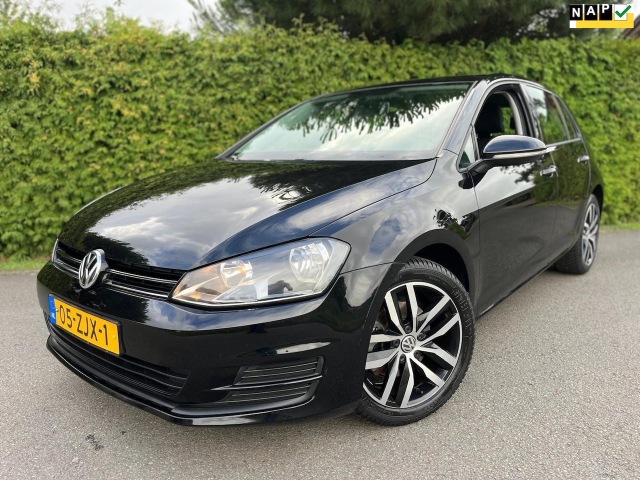 Volkswagen Golf - 1.2 TSI Trendline 5-drs Airco LM16" NL Auto - AutoWereld.nl