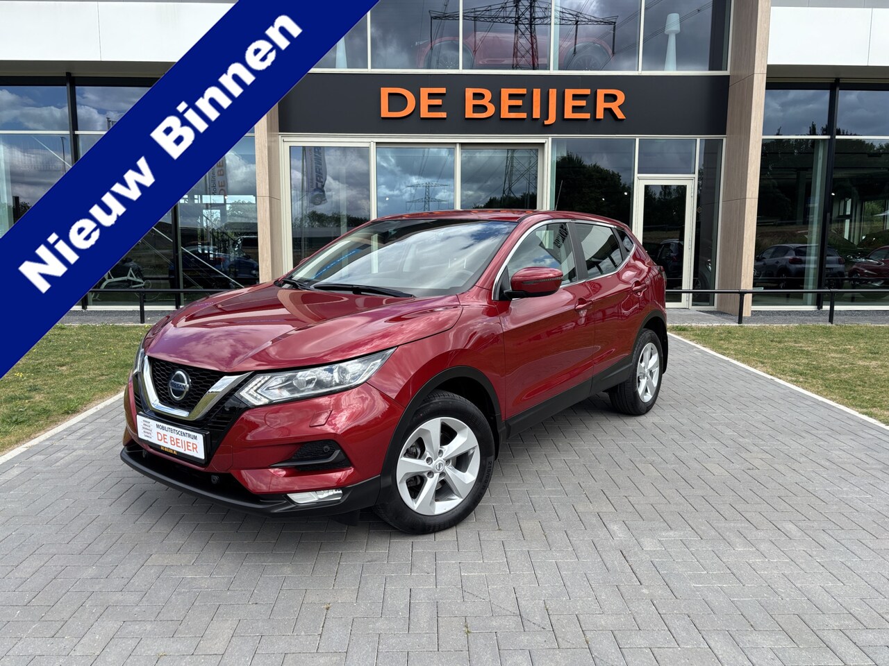 Nissan Qashqai - 1.3 DIG-T Acenta Camera I Carplay I Stoelverw. - AutoWereld.nl